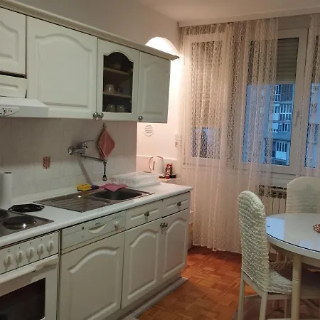 F&s - Novo Apartman